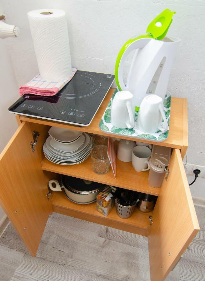 Newly Renovated Studio With Air Conditioner & Free Parking Любляна Экстерьер фото